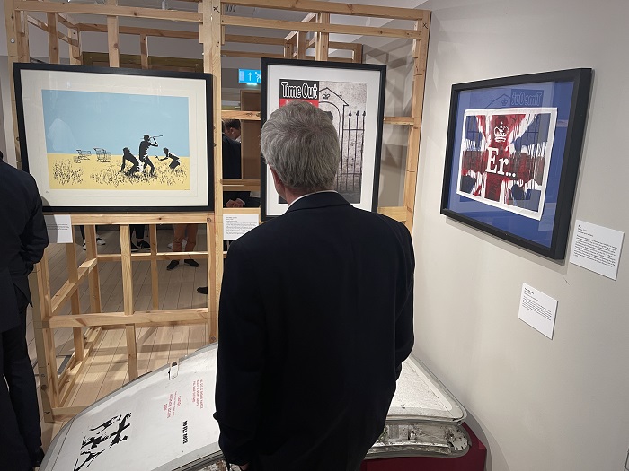 A special preview of Mutiny in Colour was held at the National Horseracing Museum in Newmarket on 1 June 2023