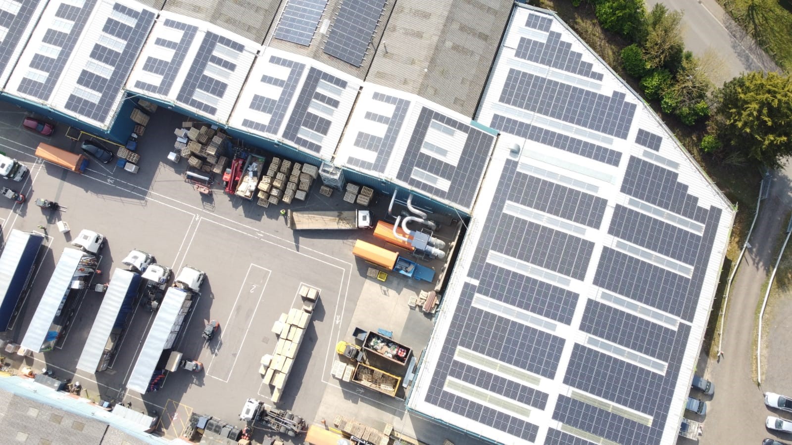 Solar panels on the roof of a warehouse