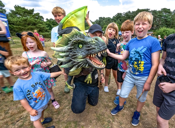 Pet dragons Brym and Snarl Junior make their return