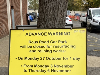 An advanced warning sign at Rous Road car park in Newmarket icon